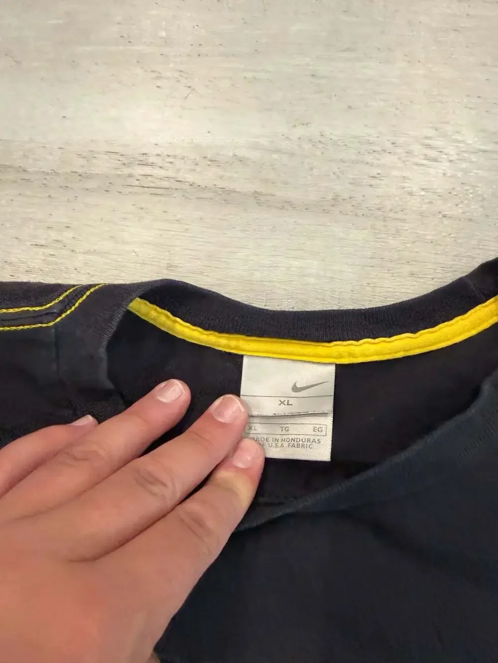 Y2K Vintage Nike Silver Tag Black and Yellow Swoosh Logo T-Shirt XL